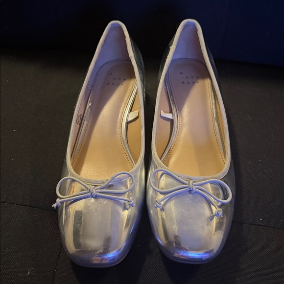 A New Day Silver Women's Ballet Flats - Picture 5 of 7